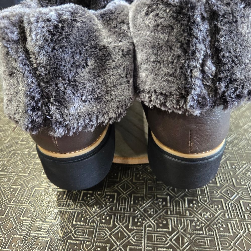 🐢 Clarks Shannon Pearl Taupe Leather Lace Up Bootie Boot with Faux Fur Size 11 - Picture 7 of 12